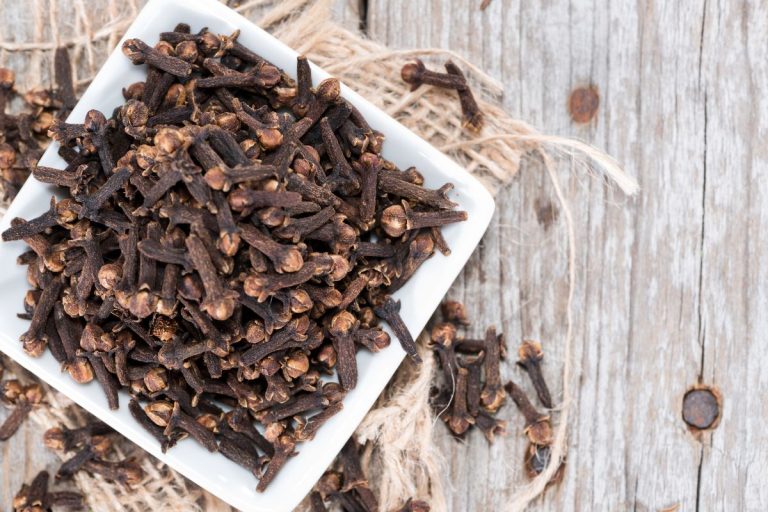 7+ Best Whole And Ground Clove Substitute Options